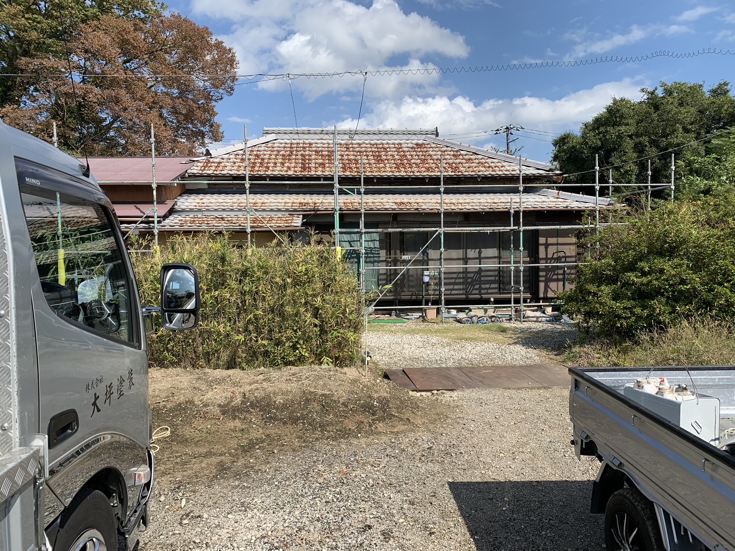 金属瓦（瓦の形をした金属）屋根の塗装